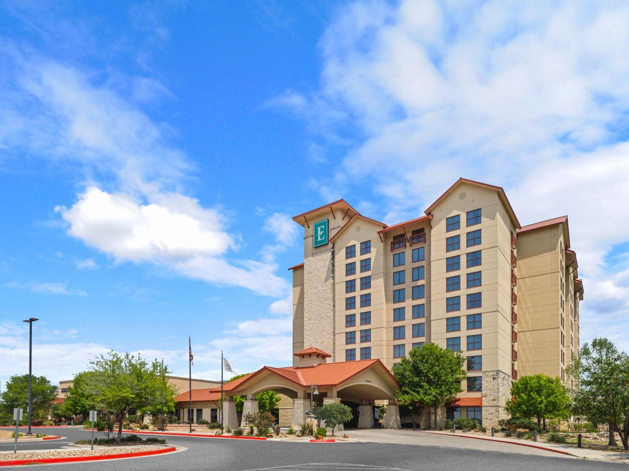 Embassy Suites By Hilton San Marcos Hotel Conference Center Exterior photo